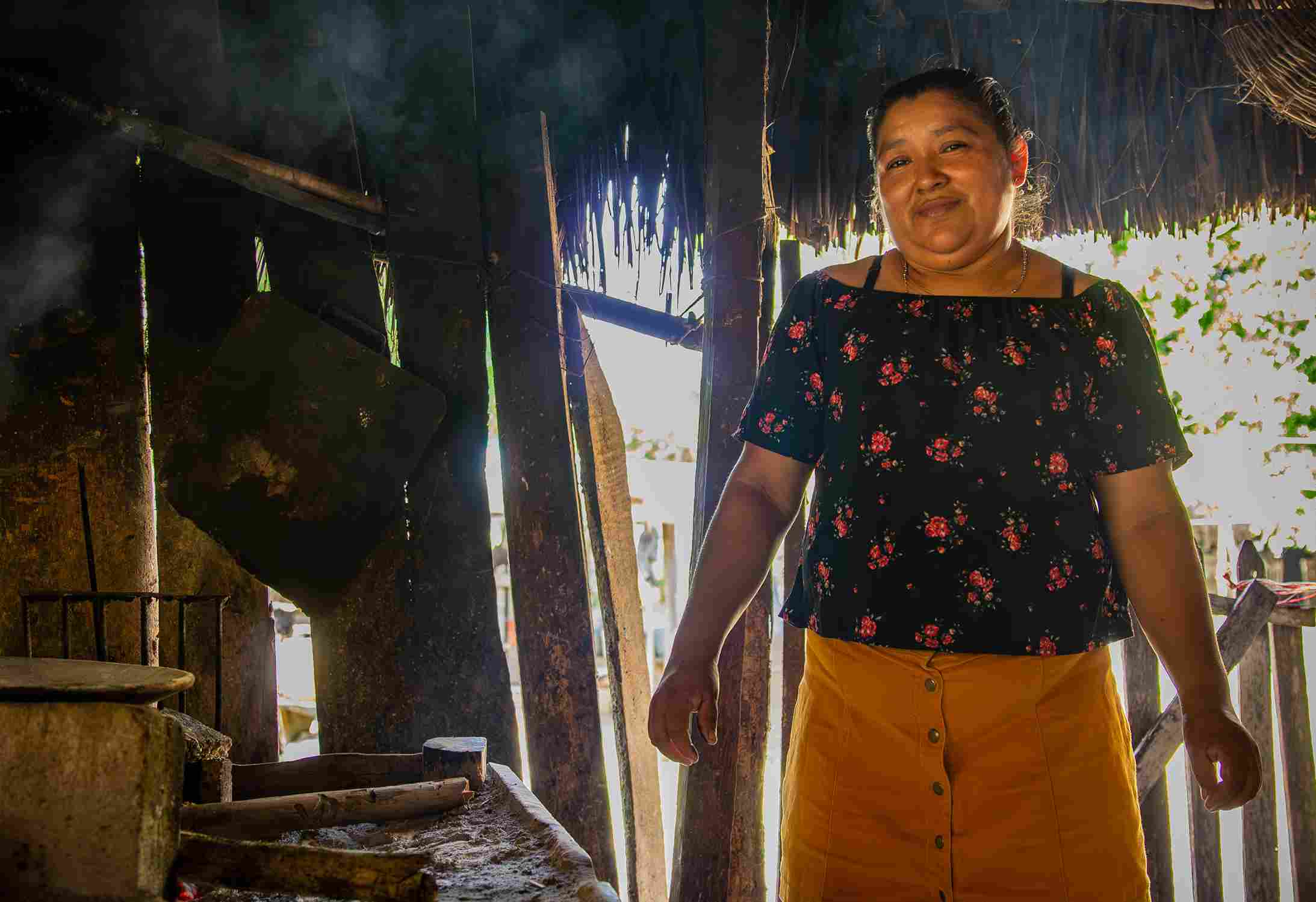 Doña Tonita en su casa