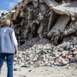 En Khan Younis, en la Franja de Gaza, han quedado completamente destruidas viviendas, escuelas, centros sanitarios e infraestructuras.