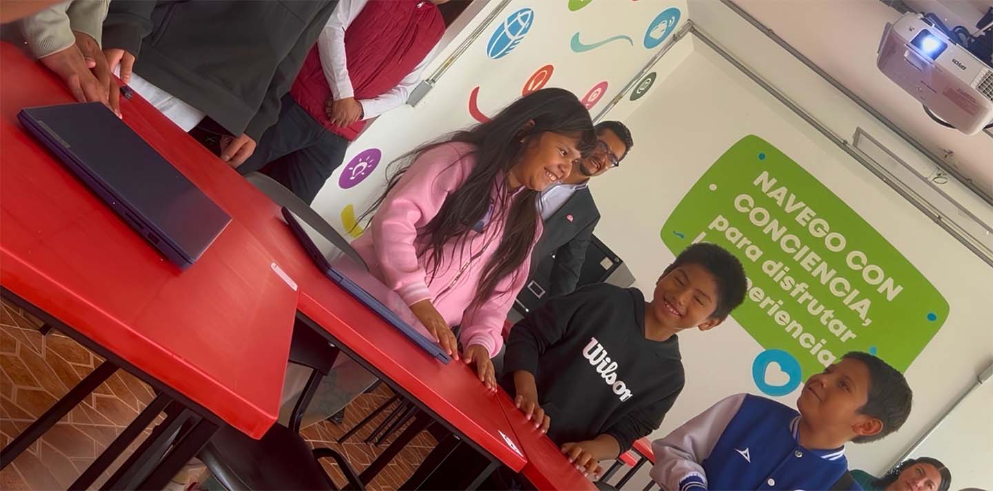 Álvaro Obregón inaugura su primera Comunidad Digital y se suma a una red que ya conecta a casi 10,000 personas en México